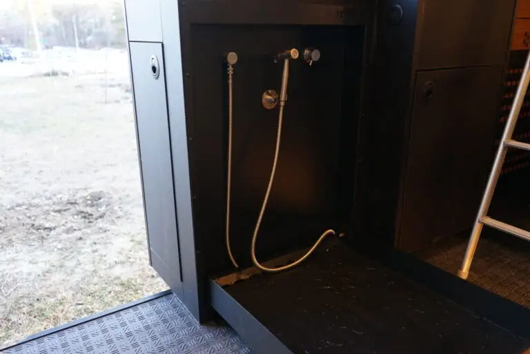 Inset interior shower